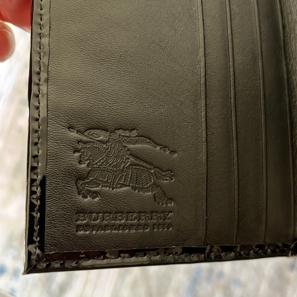 Burberry Wallet (new) - Picture 6 of 9